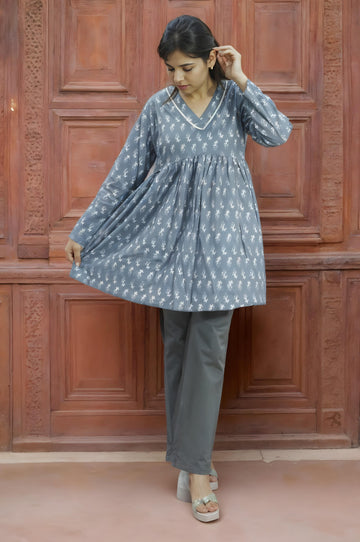 Nesara Grey Print Flared Kurti IBSK012