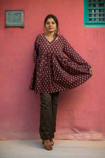 Nesara Purple Print Flared Kurti IBSK027