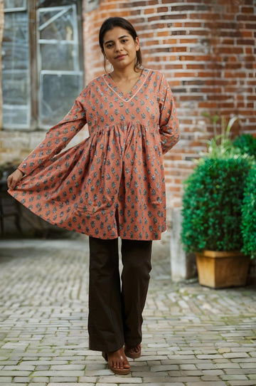 Nesara Pink Print Flared Kurti IBSK044