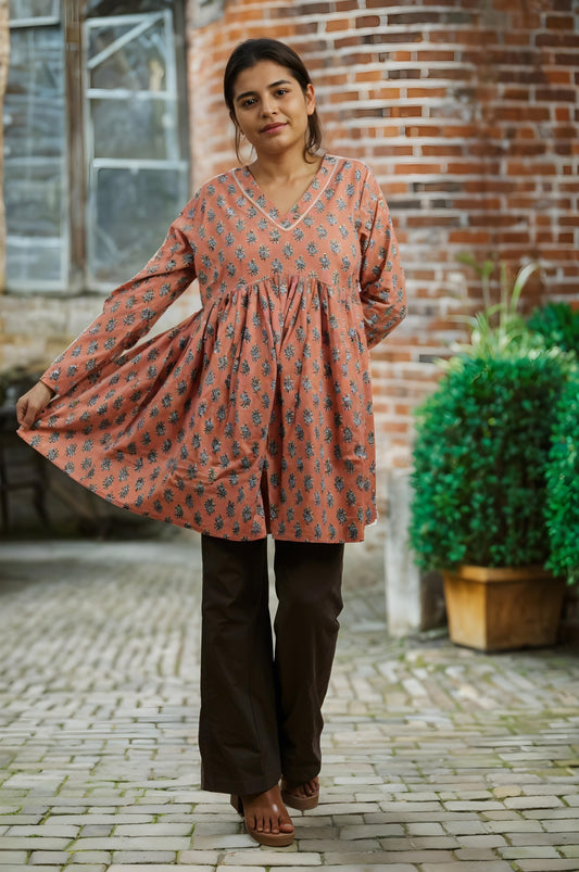 Nesara Pink Print Flared Kurti IBSK044