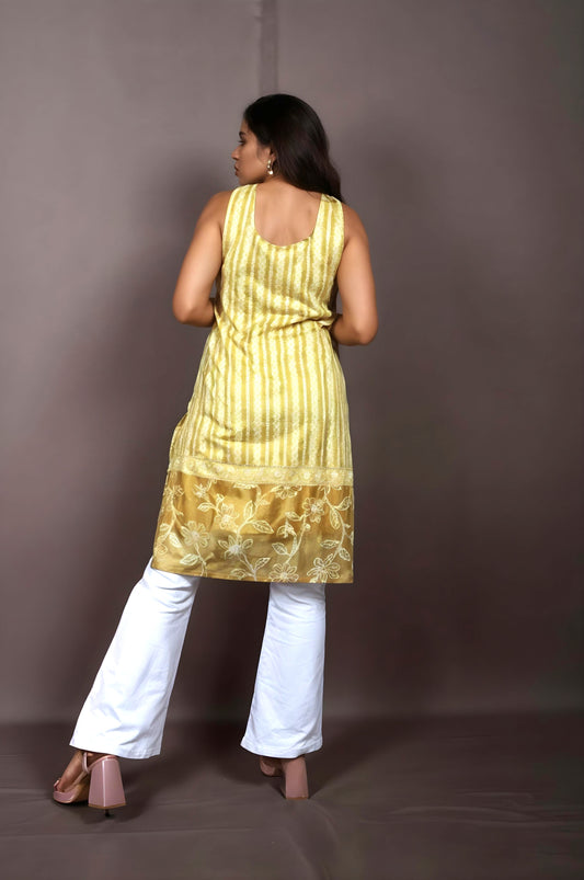 Nesara Green Print Sleeveless Long Kurti with Lining IBSL091